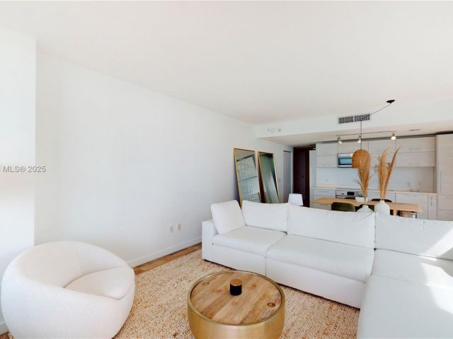 Продажа квартиры #4607 - фото 6539077