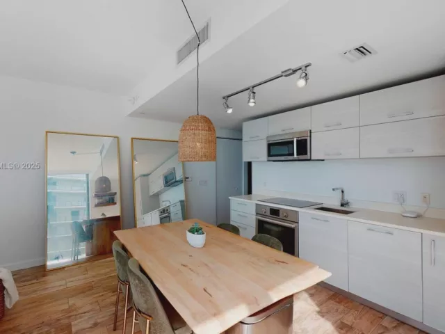 Продажа квартиры #4607 - фото 6539075