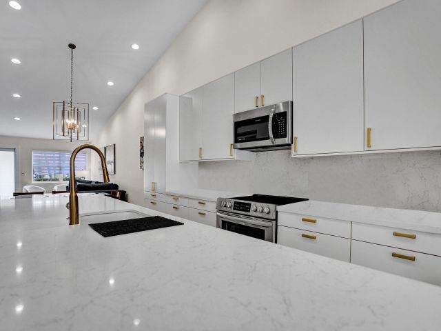 Дом в аренду по адресу 11175 Jasmine Hill Circle - фото 6534542