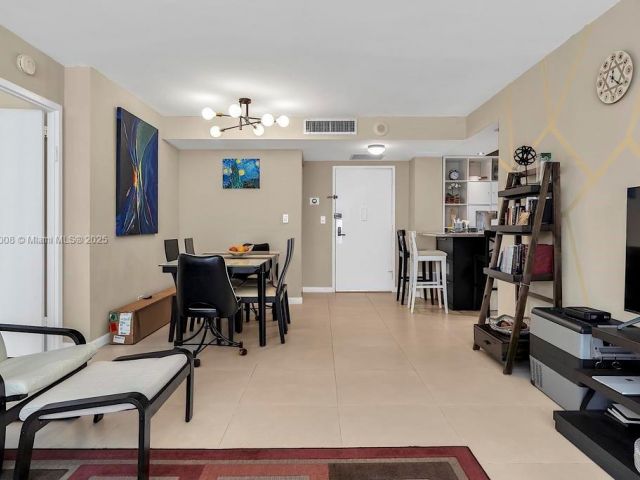 Продажа квартиры #708 - фото 7435454