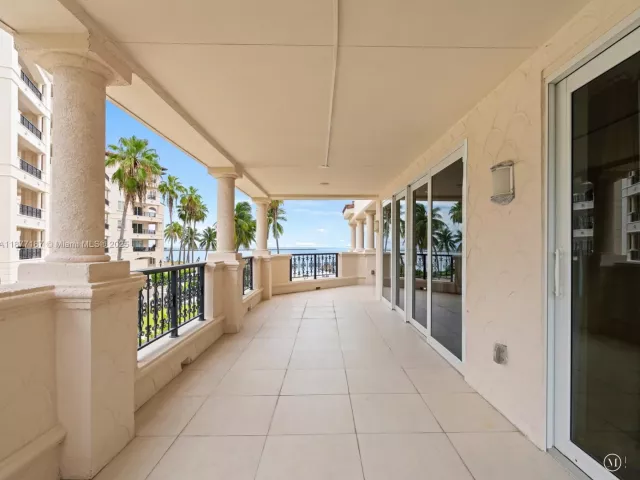 Продажа квартиры #8011 - фото 6532337