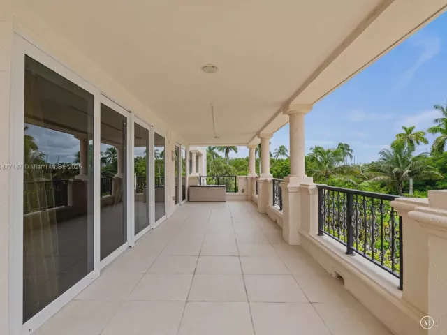 Продажа квартиры #8011 - фото 6532338