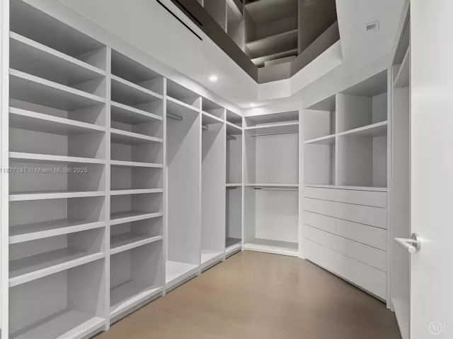 Продажа квартиры #8011 - фото 6532331