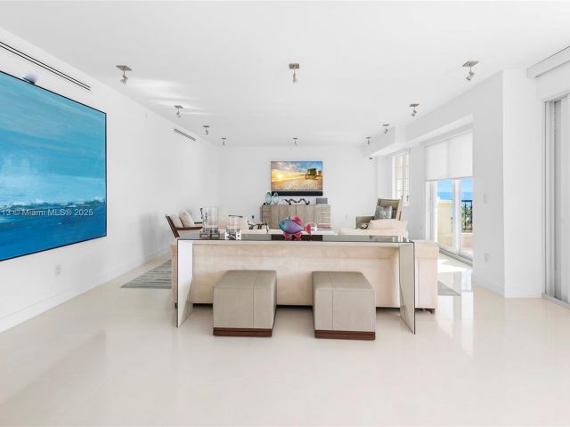 Продажа квартиры #7966 - фото 6532350