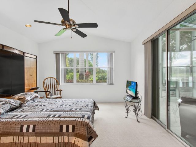 Продажа дома по адресу 18718 Sea Turtle Lane - фото 6548142