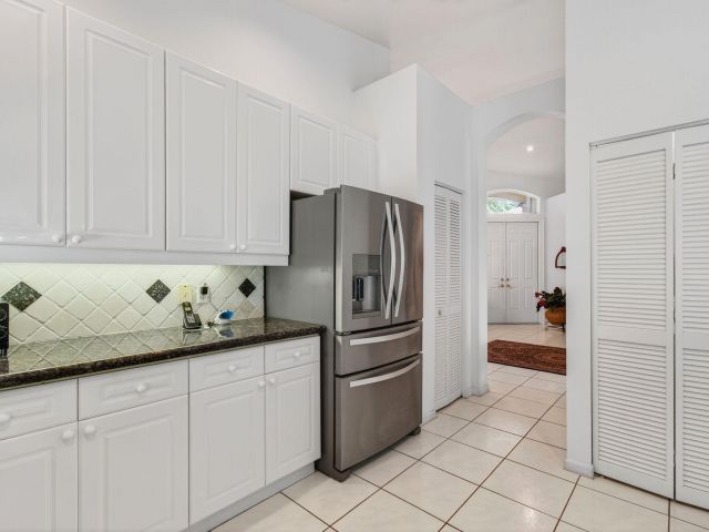 Продажа дома по адресу 18718 Sea Turtle Lane - фото 6548148