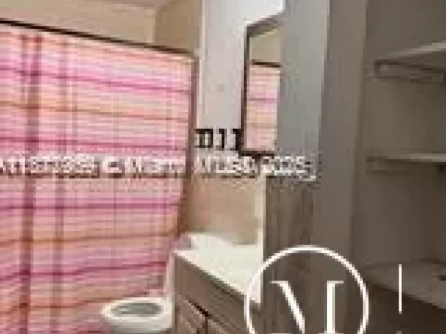 Продажа дома по адресу 1565 NE 141st St - фото 6568569