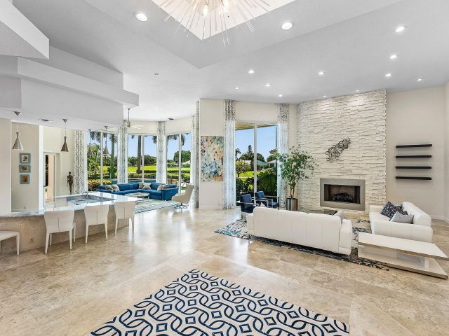 Продажа дома по адресу 225 Oakview Drive - фото 6535792