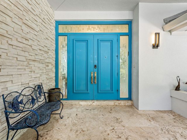 Продажа дома по адресу 225 Oakview Drive - фото 6535795