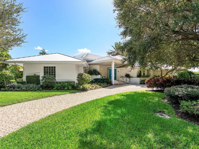 Продажа дома по адресу 225 Oakview Drive - фото 6535798