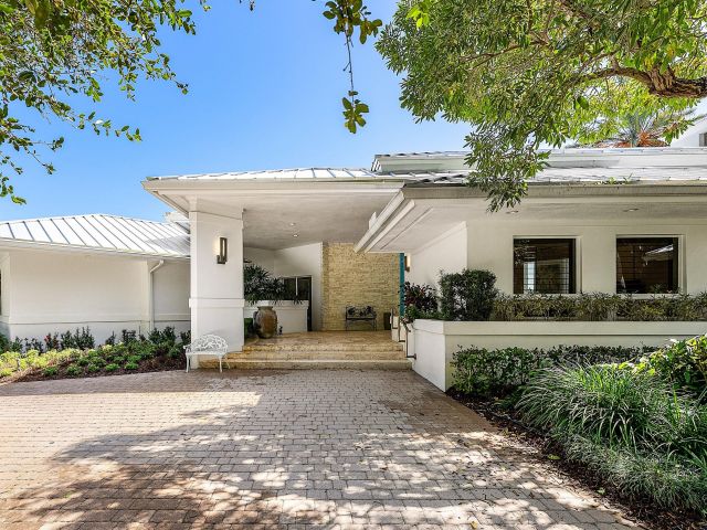 Продажа дома по адресу 225 Oakview Drive - фото 6535799