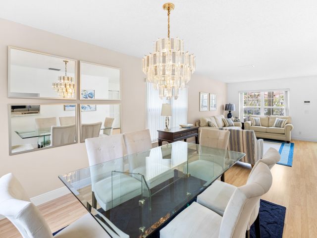 Продажа дома по адресу 10652 Buttonwood Lake Drive - фото 6537044