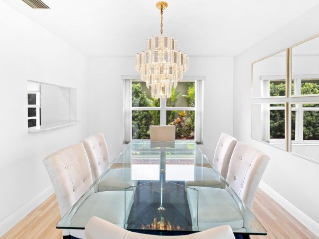 Продажа дома по адресу 10652 Buttonwood Lake Drive - фото 6537046