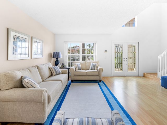 Продажа дома по адресу 10652 Buttonwood Lake Drive - фото 6537048