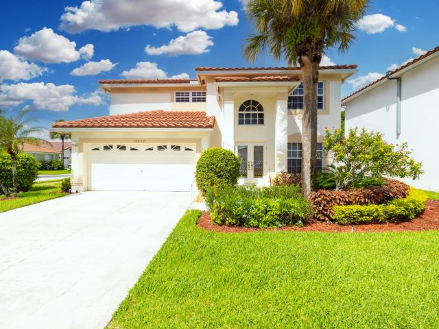 Продажа дома по адресу 10652 Buttonwood Lake Drive - фото 6537054