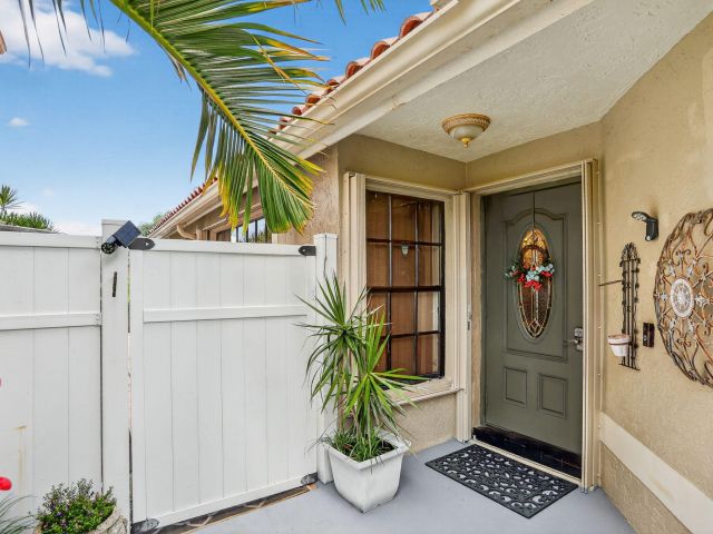 Продажа дома по адресу 8541 Old Towne Way - фото 6534396