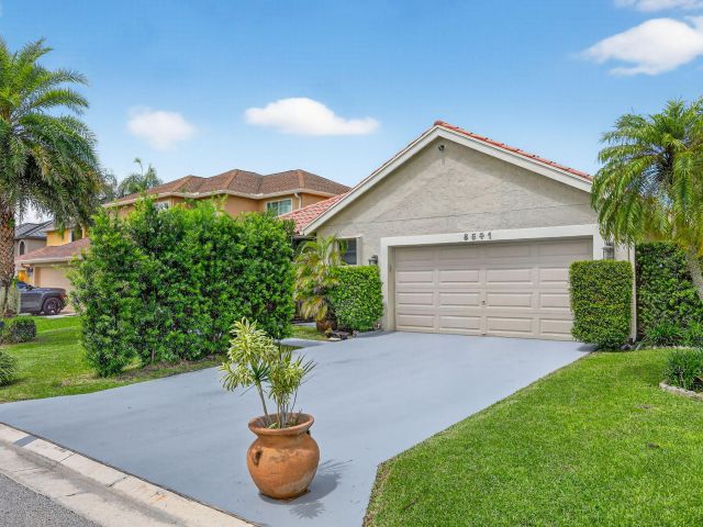 Продажа дома по адресу 8541 Old Towne Way - фото 6534399