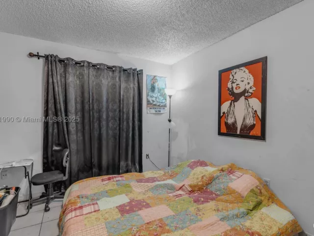Продажа дома по адресу 8101 SW 159th Ct - фото 9374514