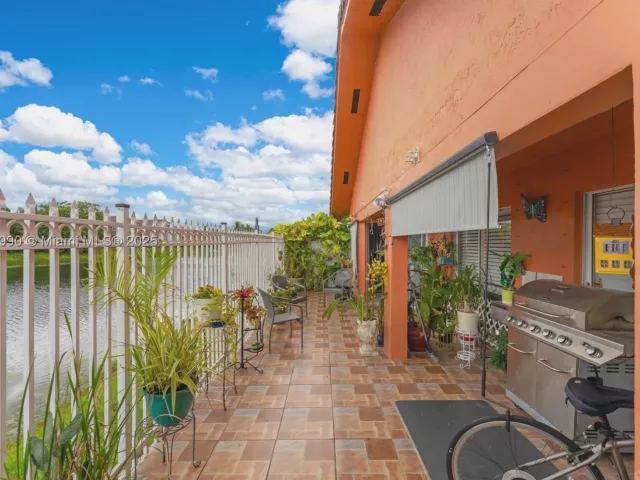 Продажа дома по адресу 8101 SW 159th Ct - фото 9374516