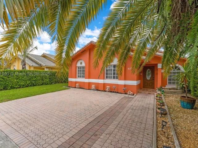 Продажа дома по адресу 8101 SW 159th Ct - фото 9374492