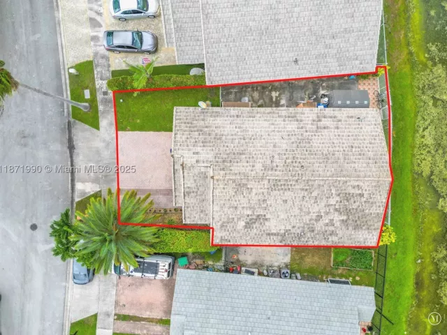 Продажа дома по адресу 8101 SW 159th Ct - фото 9374520