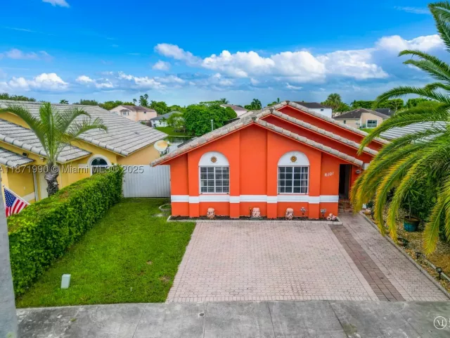 Продажа дома по адресу 8101 SW 159th Ct - фото 9374526