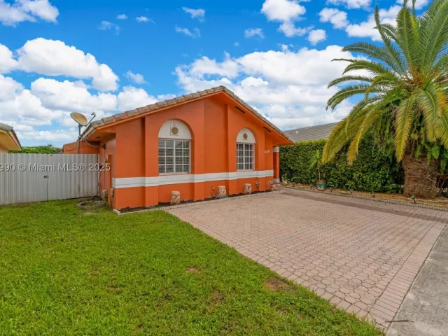 Продажа дома по адресу 8101 SW 159th Ct - фото 9374493