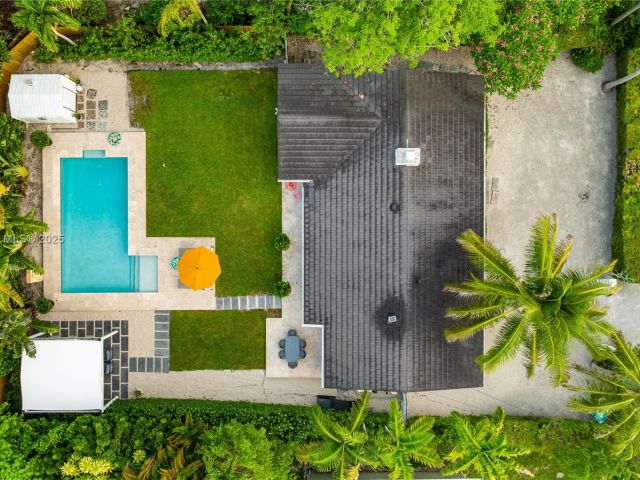 Продажа дома по адресу 11403 NE 8th Ave - фото 6538561