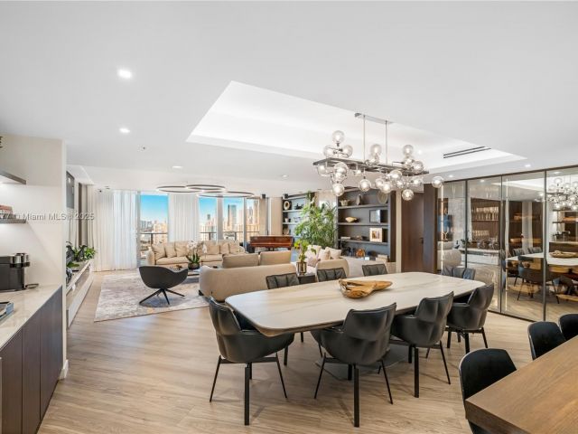 Продажа квартиры #5-2403 - фото 6559825