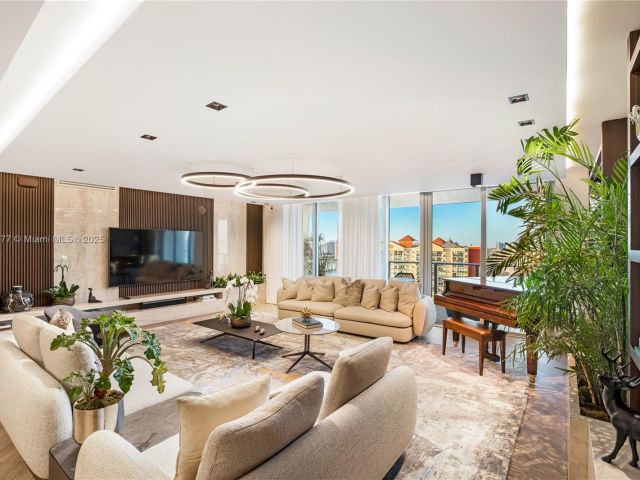 Продажа квартиры #5-2403 - фото 6559827