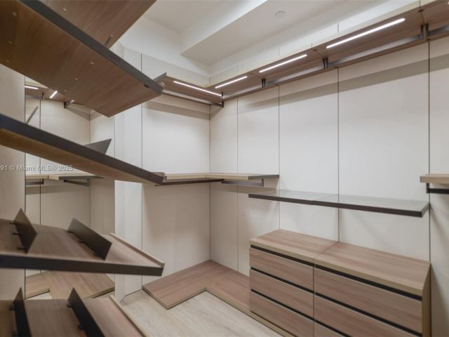 Продажа квартиры #2102 - фото 6539811