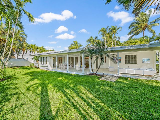 Дом в аренду по адресу 210 Russlyn Drive - фото 6539635