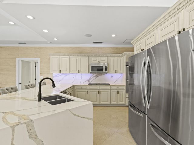 Продажа дома по адресу 10431 Stonebridge Boulevard - фото 6909214