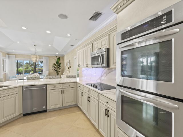 Продажа дома по адресу 10431 Stonebridge Boulevard - фото 6909215