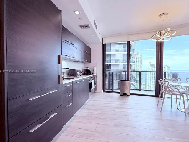 Квартира в аренду номер4003 - фото 6541308