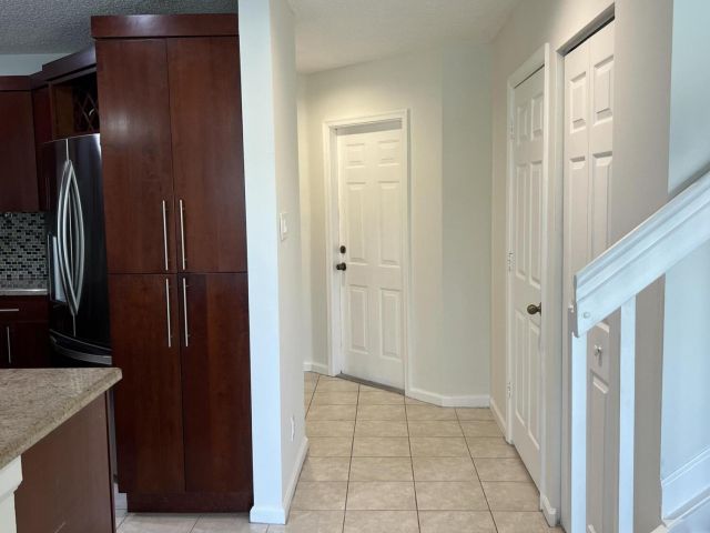 Дом в аренду по адресу 1190 Imperial Lake Road - фото 6546034