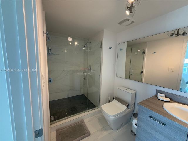 Квартира в аренду номер1021 - фото 6539472