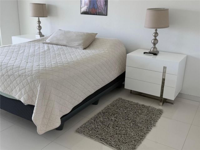 Квартира в аренду номер1021 - фото 6539473