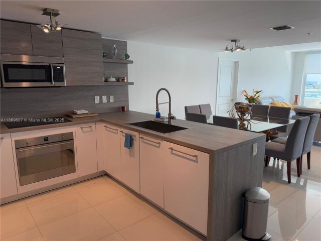 Квартира в аренду номер1021 - фото 6539478