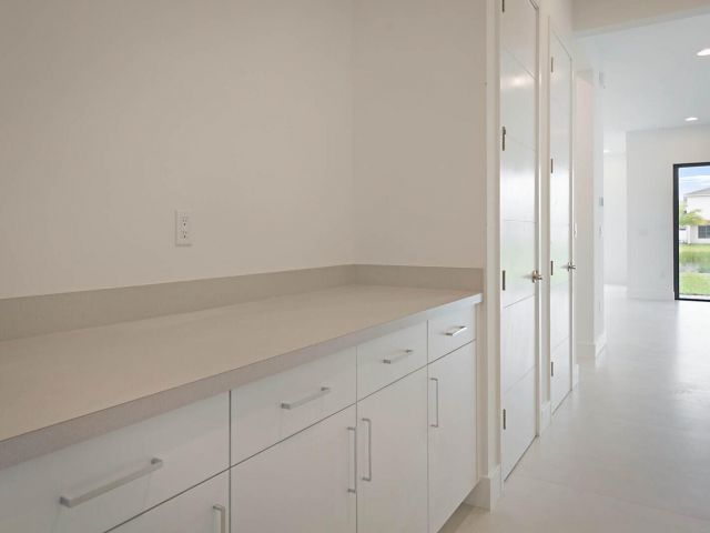 Дом в аренду по адресу 17062 Watersprite Lakes Road - фото 6542561