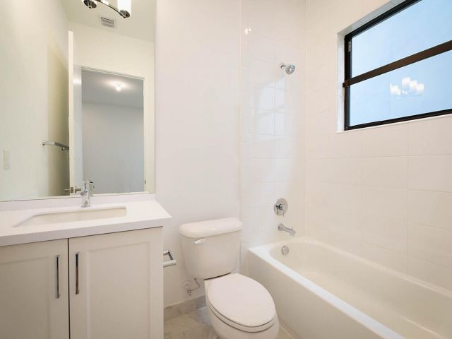 Дом в аренду по адресу 17062 Watersprite Lakes Road - фото 6542562