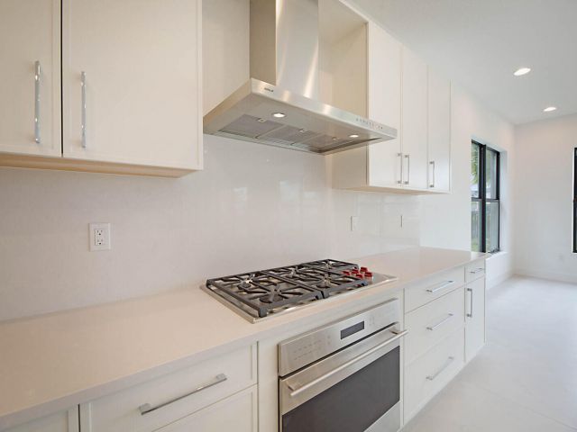 Дом в аренду по адресу 17062 Watersprite Lakes Road - фото 6542565