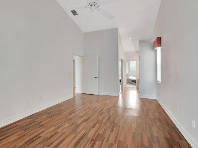 Продажа дома по адресу 18570 Serena Pointe Lane - фото 6543400