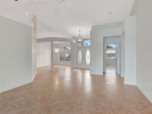 Продажа дома по адресу 18570 Serena Pointe Lane - фото 6543406