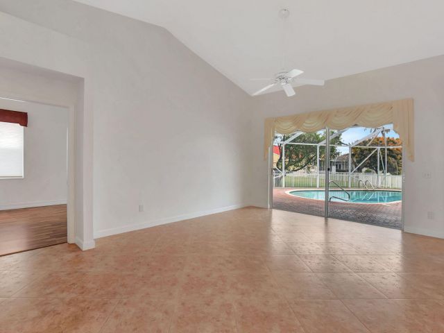 Продажа дома по адресу 18570 Serena Pointe Lane - фото 6543408