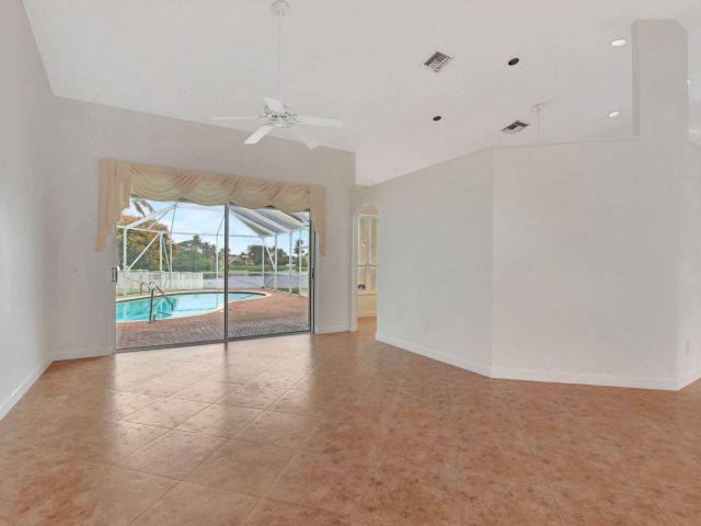 Продажа дома по адресу 18570 Serena Pointe Lane - фото 6543409