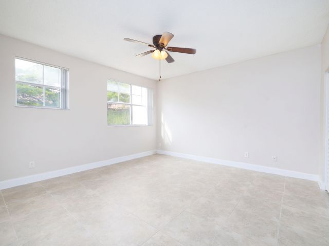 Дом в аренду по адресу 20889 Saint Andrews Boulevard - фото 6546164