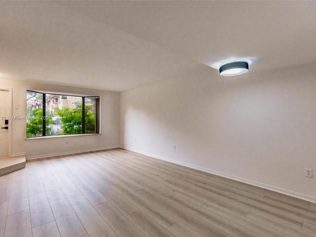 Продажа дома по адресу 7820 SW 102nd Ln - фото 7430115