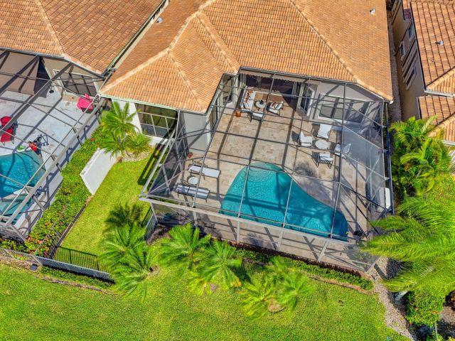 Продажа дома по адресу 7740 Blue Heron Way - фото 6538918