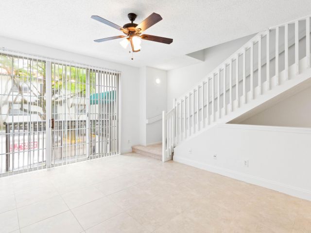 Дом в аренду по адресу 20889 Saint Andrews Boulevard - фото 6541809